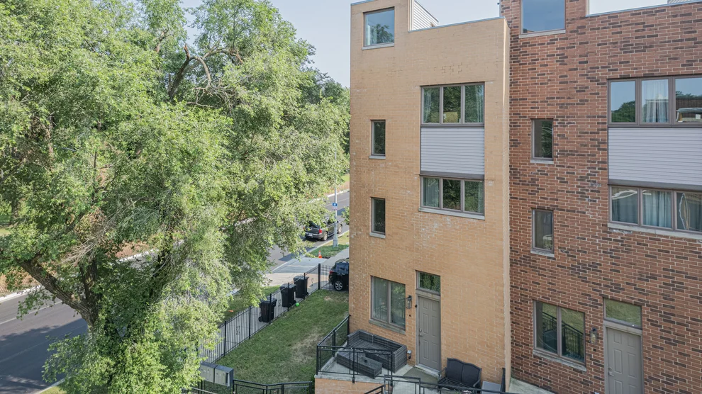 Unit for sale at 5210 S King Drive, Chicago, IL 60615