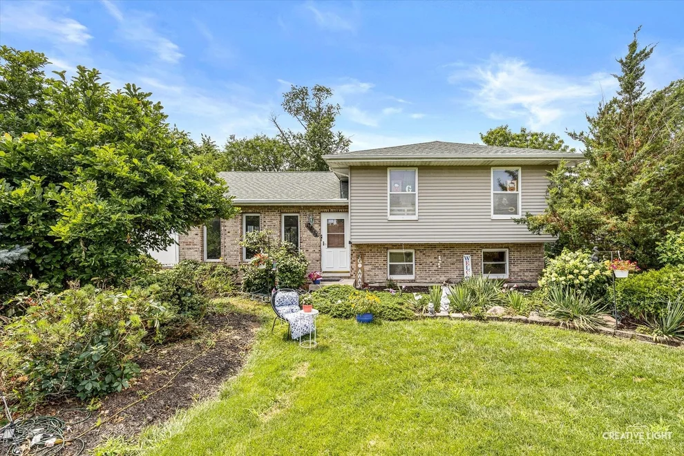 Unit for sale at 4N234 Rt 59, West Chicago, IL 60185