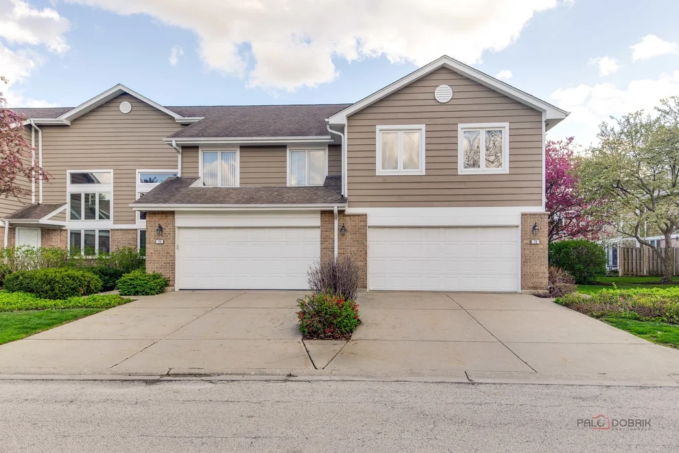 Unit for sale at 73 Woodstone Drive, Buffalo Grove, IL 60089