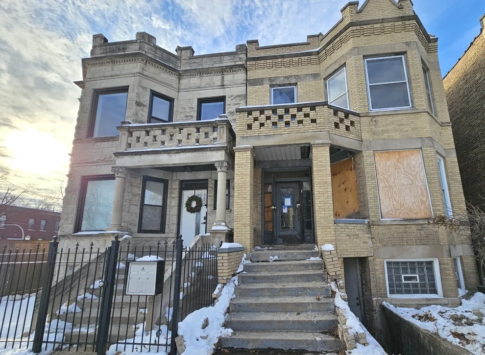 Unit for sale at 1650 S Ridgeway Avenue, Chicago, IL 60643