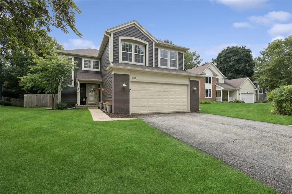 Unit for sale at 1171 Chesterfield Lane, Grayslake, IL 60030