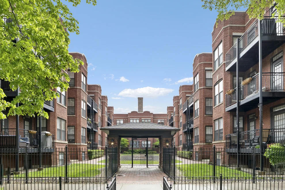 Unit for sale at 2705 N Mildred Avenue, Chicago, IL 60614