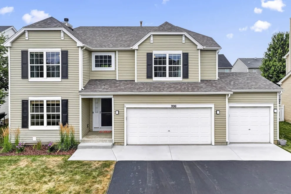 Unit for sale at 996 Timber Lake Drive, Antioch, IL 60002