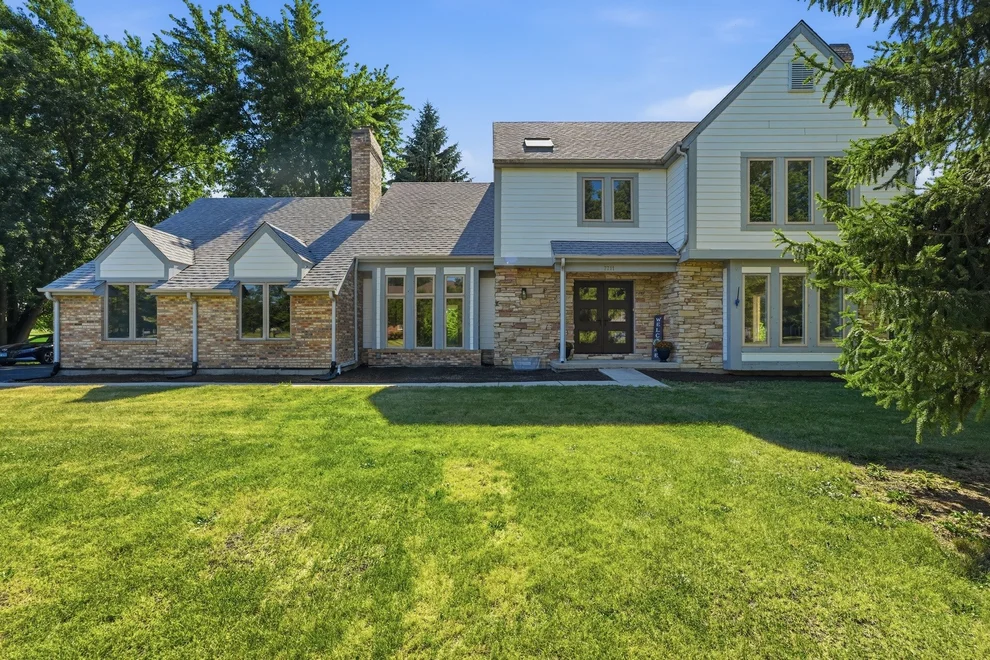 Unit for sale at 7711 Dairy Lane, Lakewood, IL 60014