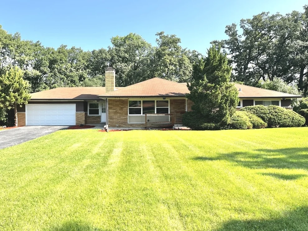 Unit for sale at 2543 Oakwood Drive, Olympia Fields, IL 60461