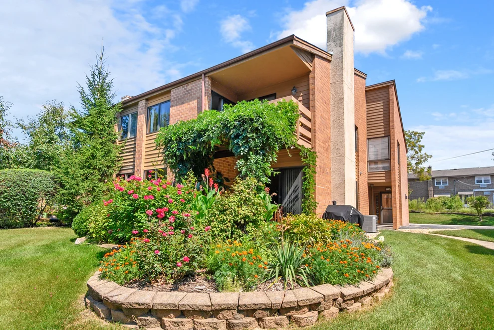 Unit for sale at 14475 S Ravinia Avenue, Orland Park, IL 60462