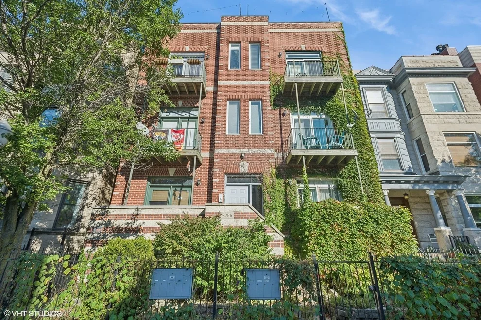 Unit for sale at 3755 N Wilton Avenue, Chicago, IL 60613
