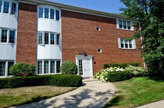 Unit for sale at 909 Greenwood Street, EVANSTON, IL 60201