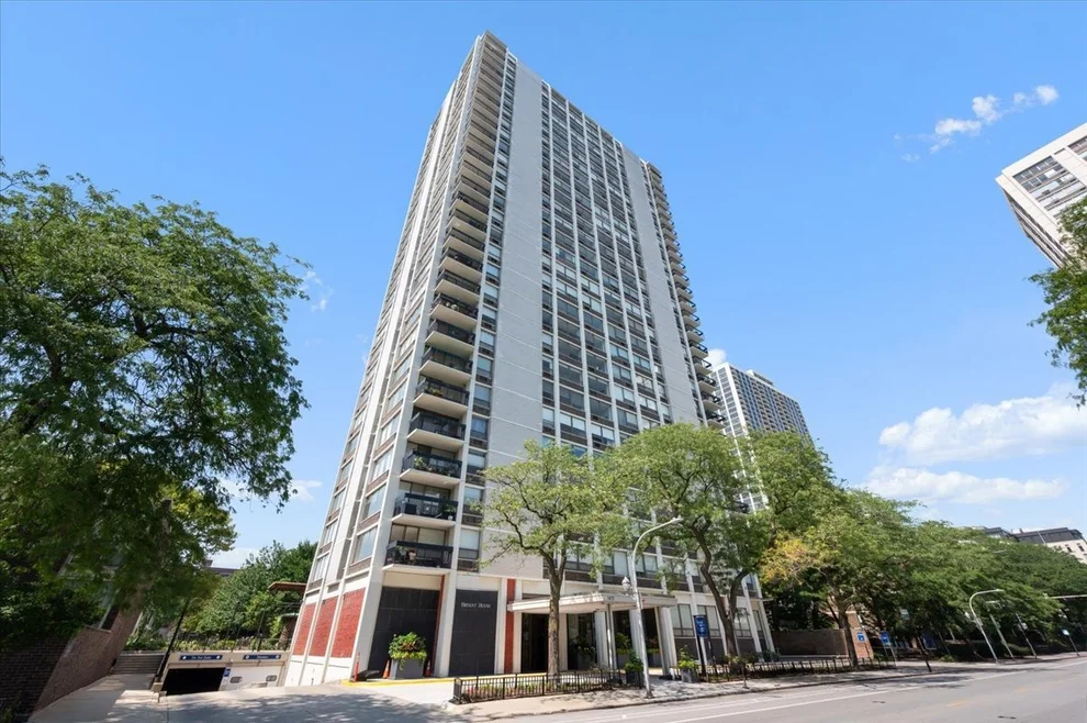 Unit for sale at 1455 N Sandburg Terrace, Chicago, IL 60610