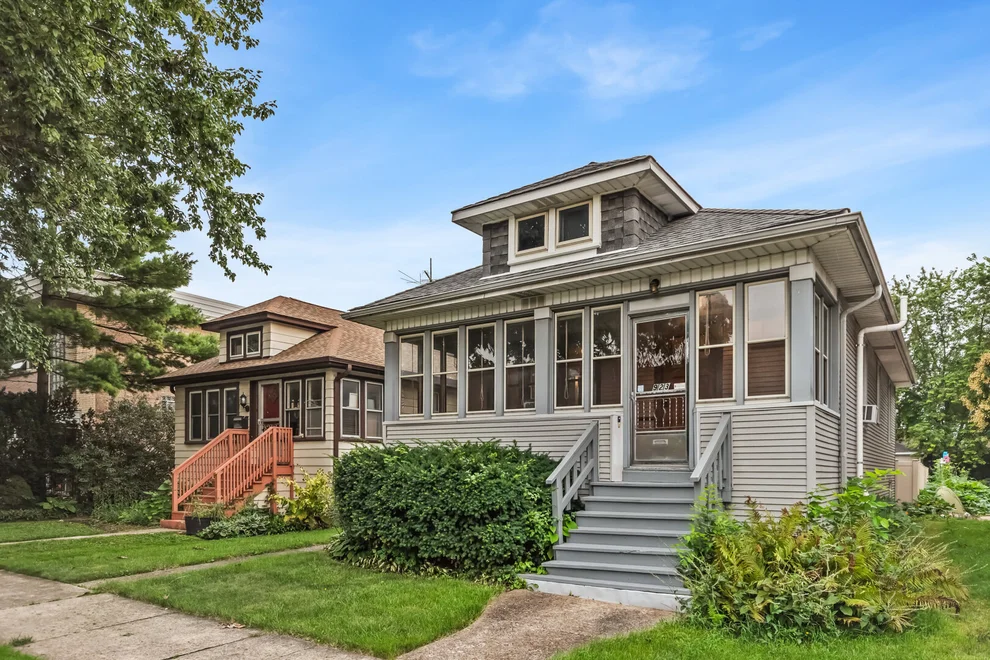 Unit for sale at 923 Dunlop Avenue, Forest Park, IL 60130
