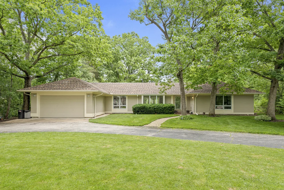 Unit for sale at 1355 Woodland Lane, Riverwoods, IL 60015