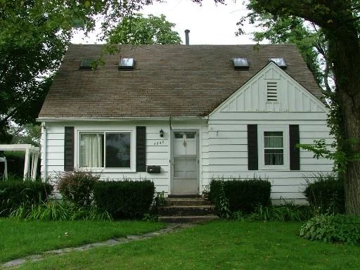 Unit for sale at 2346 ILLINOIS Road, NORTHBROOK, IL 60062