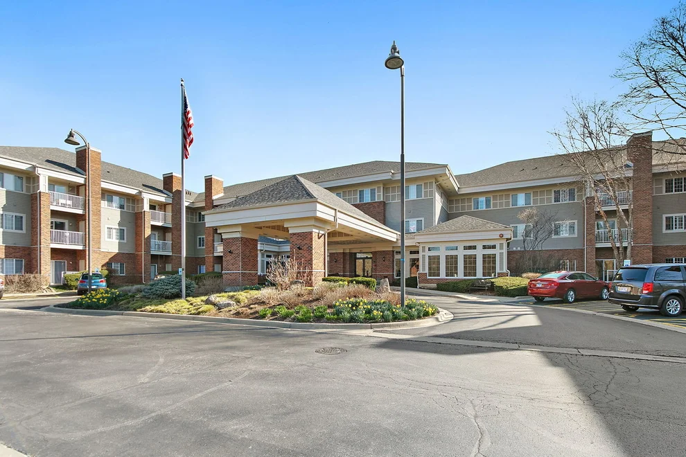 Unit for sale at 801 N Mclean Boulevard, Elgin, IL 60123