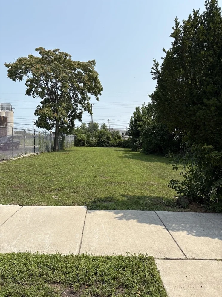 Unit for sale at 10257 S Commercial Avenue, Chicago, IL 60617