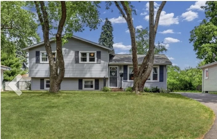 Unit for sale at 631 Pierce Court, Grayslake, IL 60030