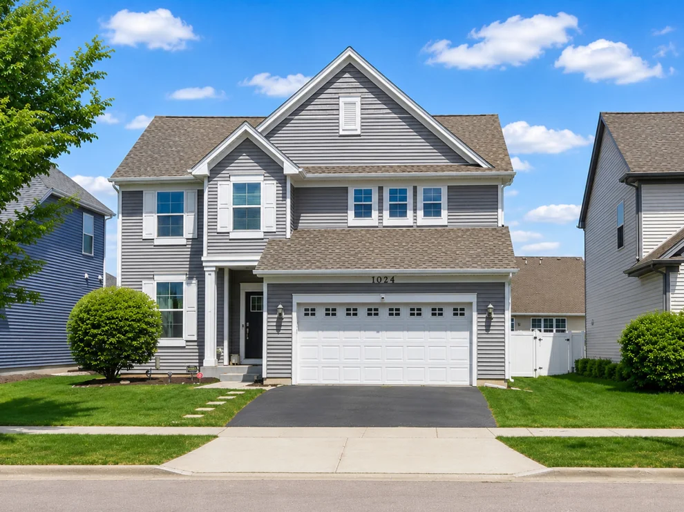 Unit for sale at 1024 Sunflower Street, South Elgin, IL 60177