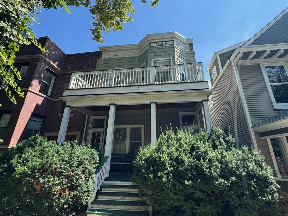 Unit for sale at 3933 N Ravenswood Avenue, Chicago, IL 60613