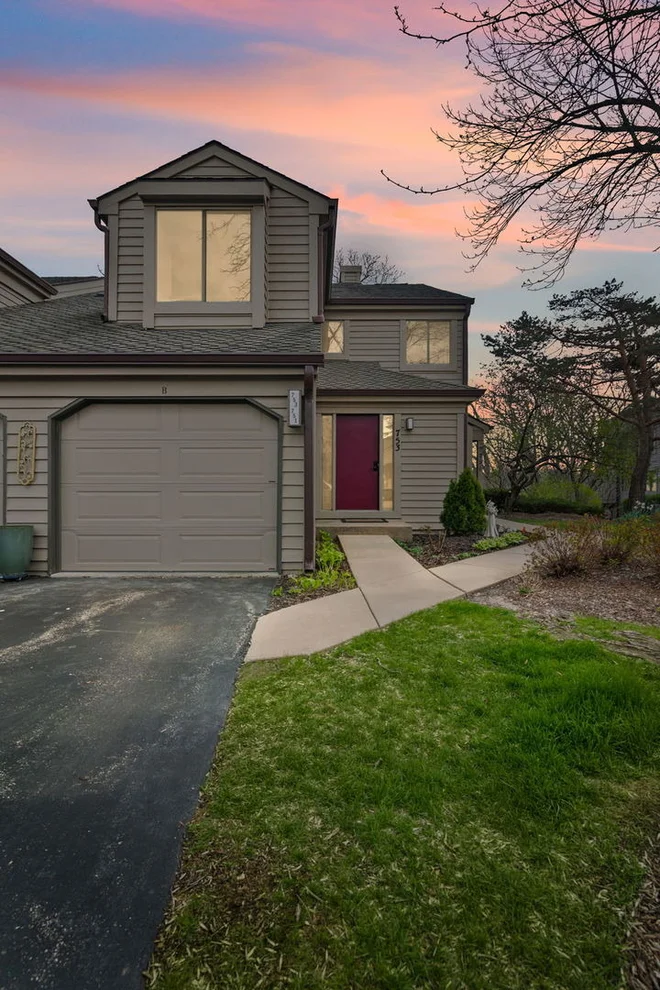 Unit for sale at 753 Shoreline Road, Lake Barrington, IL 60010