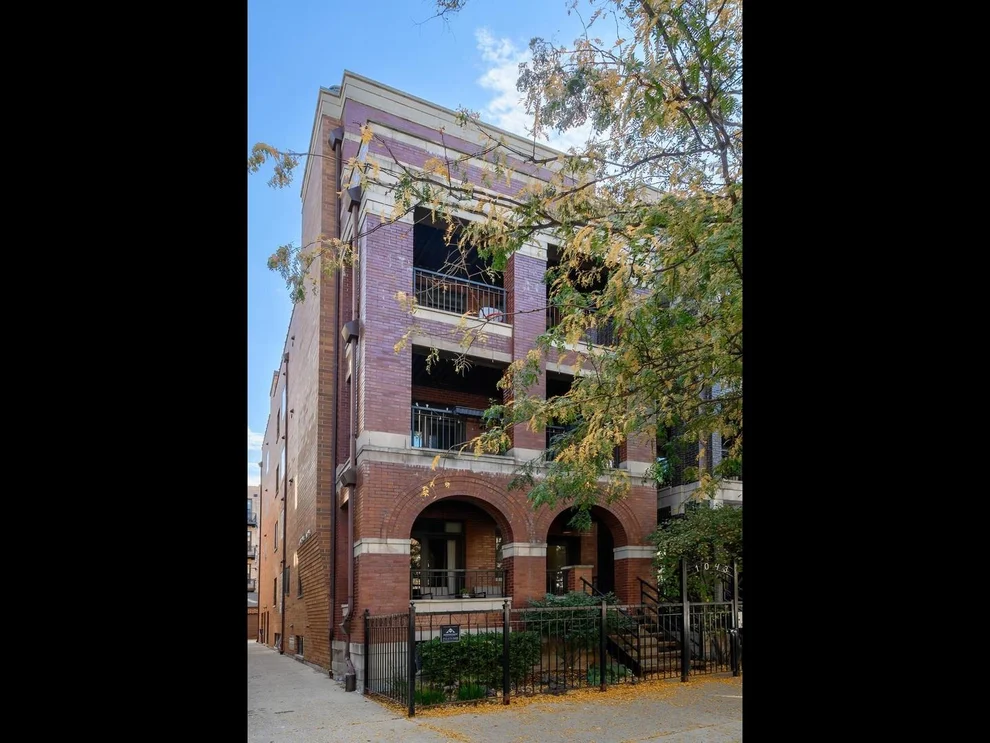 1043 West Monroe Street