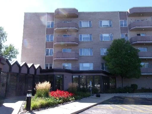 Unit for sale at 6411 Lincoln Avenue, MORTON GROVE, IL 60053