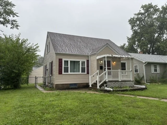 Unit for sale at 471 S Center Avenue, Bradley, IL 60915