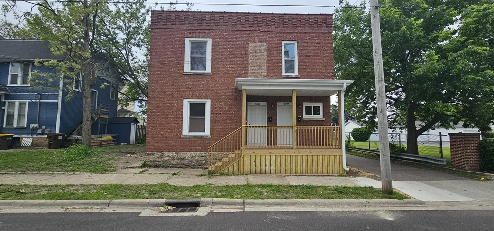 Unit for sale at 1035 Crosby Street, Rockford, IL 61107