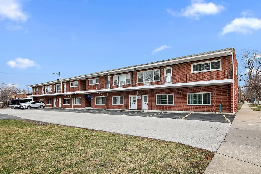 Unit for sale at 18154 Martin Avenue, Homewood, IL 60430
