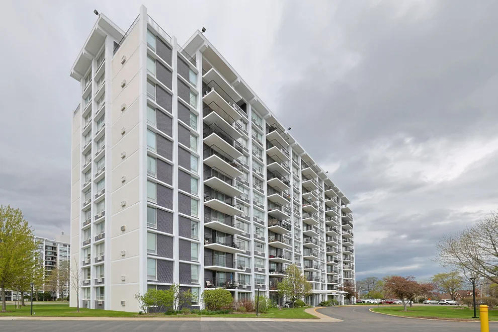 Unit for sale at 8809 W Golf Road, Niles, IL 60714
