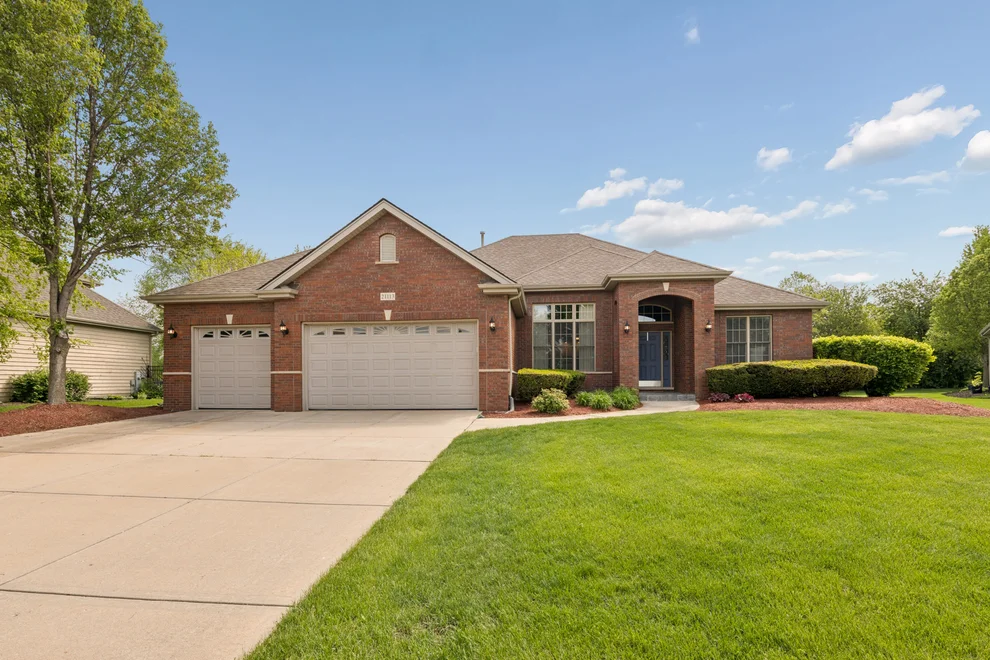Unit for sale at 21113 Kenmare Drive, Shorewood, IL 60404