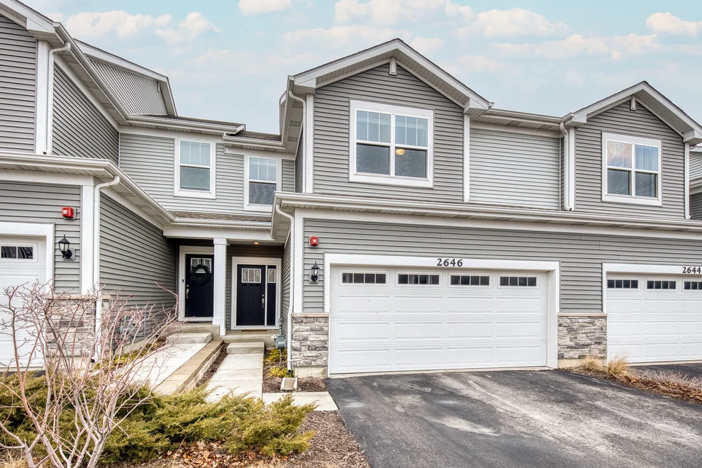 Unit for sale at 2646 Martini Street, Mundelein, IL 60060