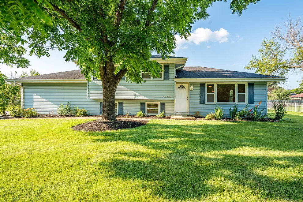 Unit for sale at 28W520 LESTER Street, West Chicago, IL 60185