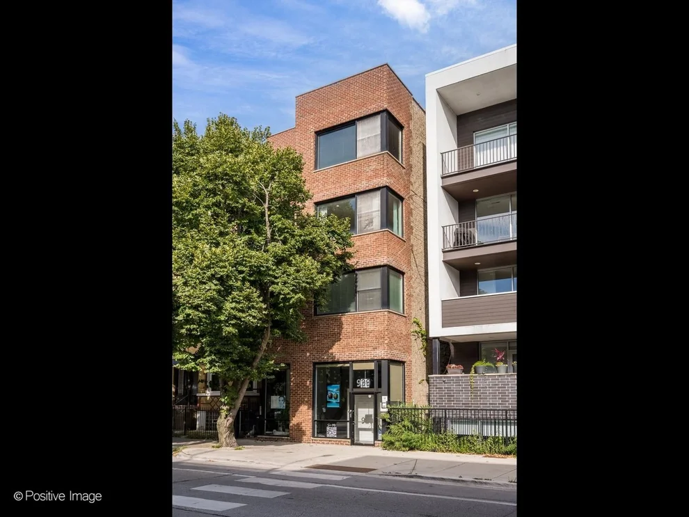 Unit for sale at 929 N DAMEN Avenue, Chicago, IL 60622