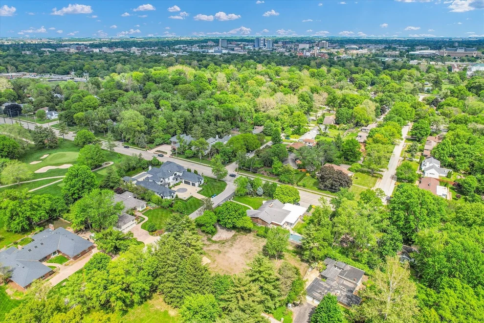 Unit for sale at 21 Greencroft Drive, Champaign, IL 61821