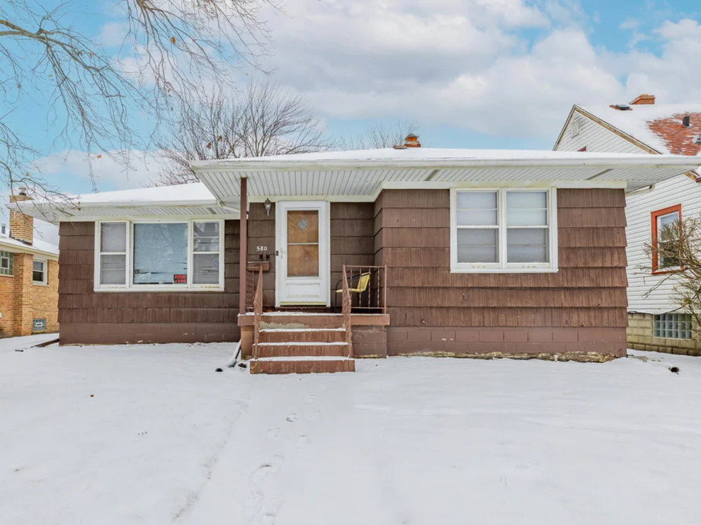 Unit for sale at 580 Hirsch Avenue, Calumet City, IL 60409
