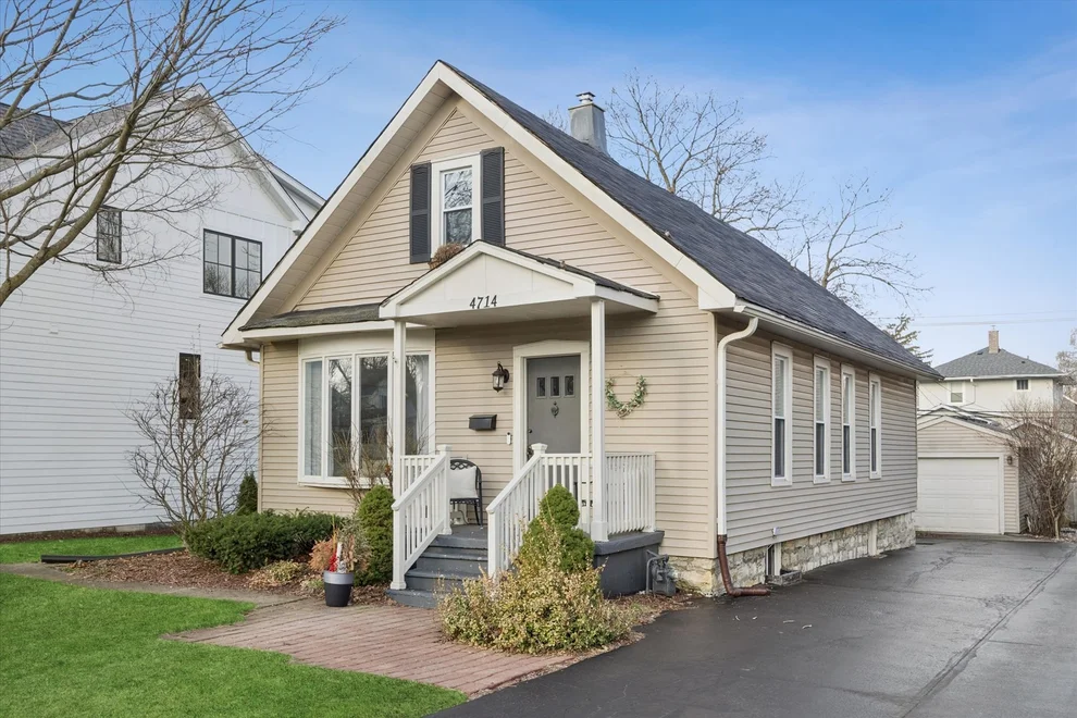 Unit for sale at 4714 Highland Avenue, Downers Grove, IL 60515