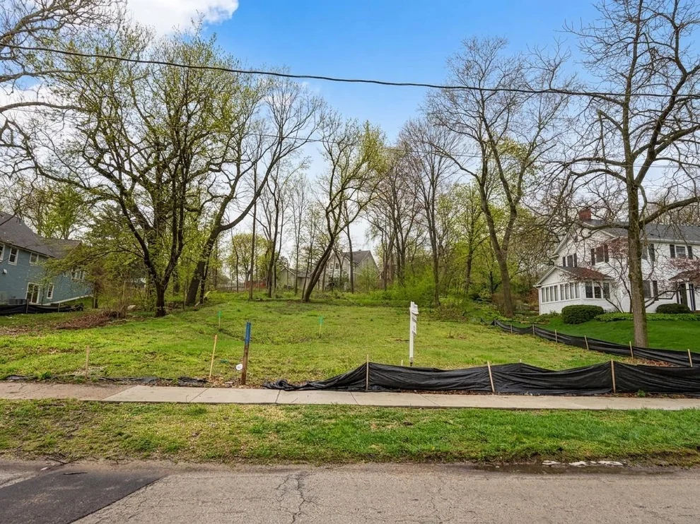 Unit for sale at Lot 1 Geneva Road, St. Charles, IL 60174