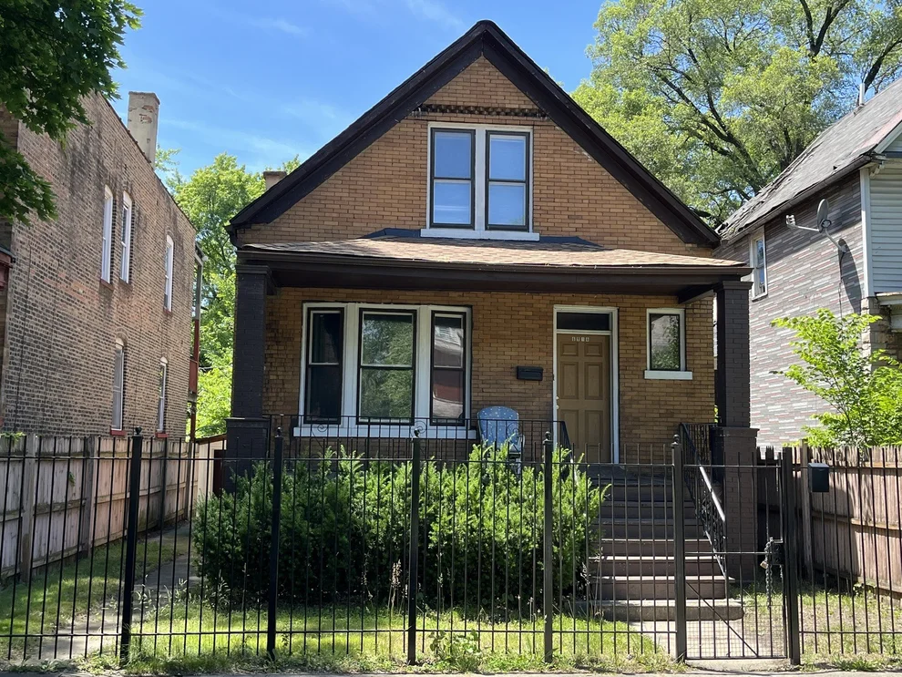 Unit for sale at 6916 S Lowe Avenue, Chicago, IL 60621