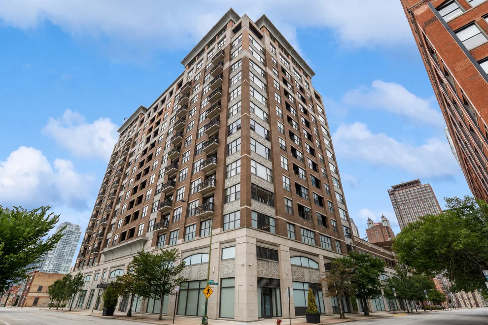 Unit for sale at 849 N Franklin Street, Chicago, IL 60610
