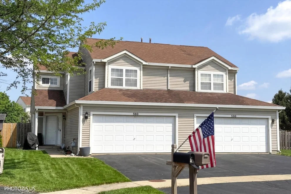 Unit for sale at 580 S Annandale Drive, Lake In The Hills, IL 60156