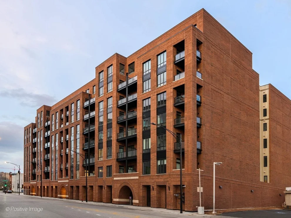 Unit for sale at 305 S Racine Avenue, Chicago, IL 60607