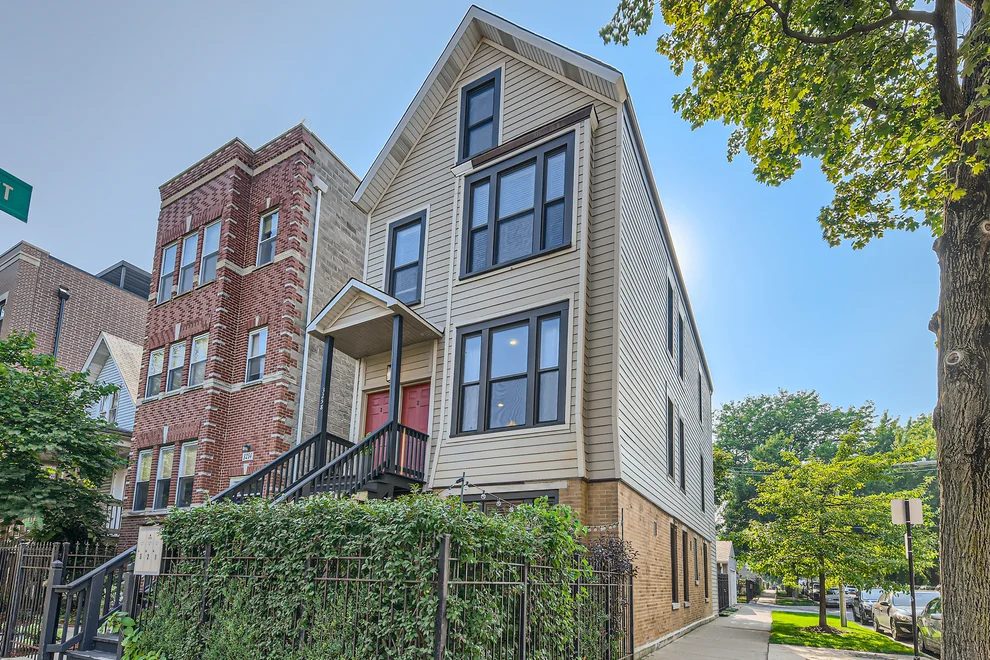 Unit for sale at 3258 N Racine Avenue, Chicago, IL 60657