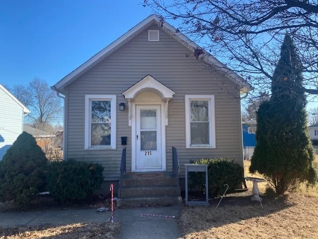 Unit for sale at 215 W 5th Street, Spring Valley, IL 61362