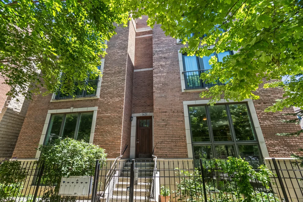 Unit for sale at 1621 N Mozart Street, Chicago, IL 60647