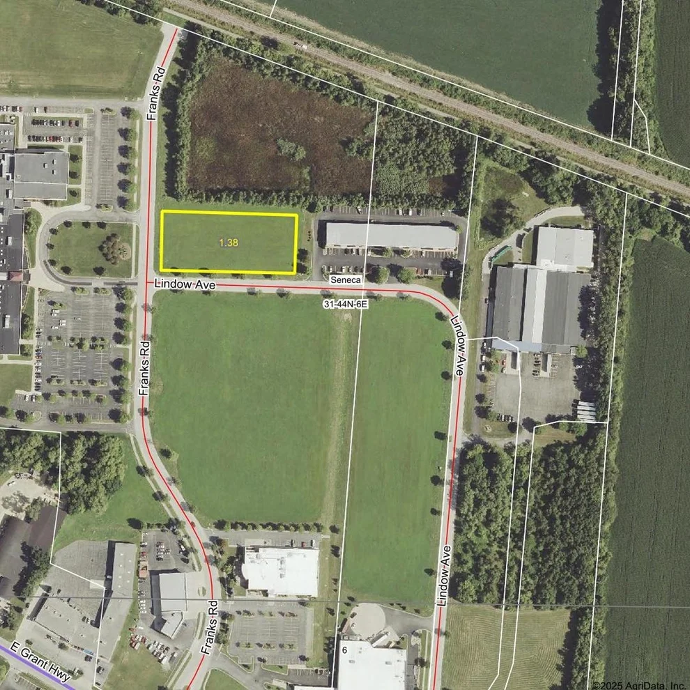 Unit for sale at 8 Lindow Lane, Marengo, IL 60152