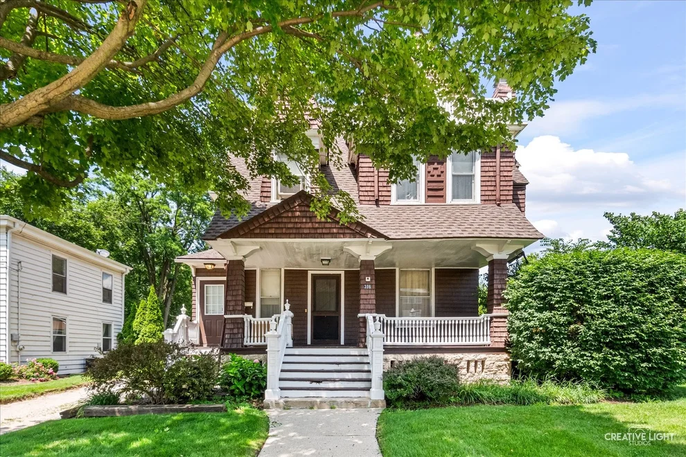 Unit for sale at 386 E Chicago Street, Elgin, IL 60120