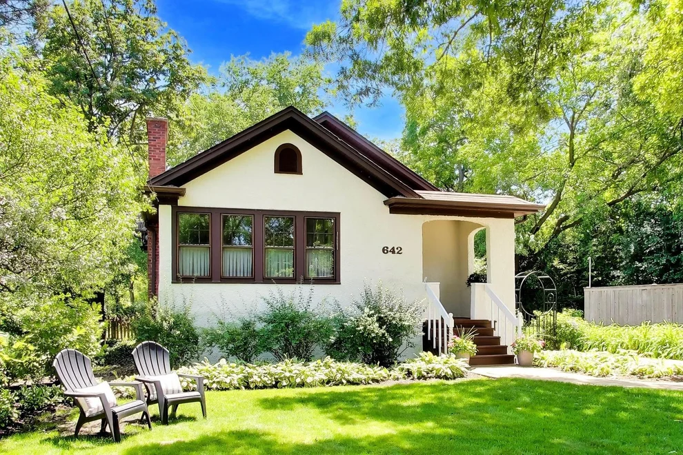 Unit for sale at 642 Gray Avenue, Highland Park, IL 60035