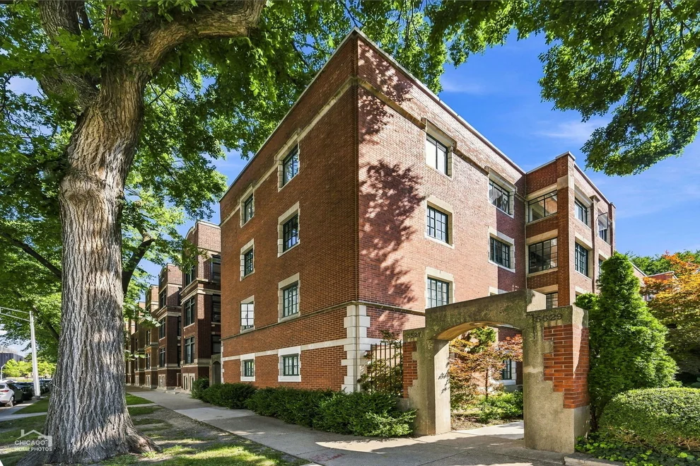 Unit for sale at 5529 S University Avenue, Chicago, IL 60637