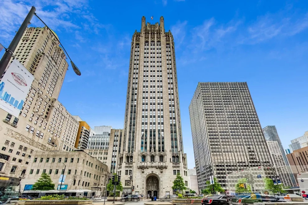 Unit for sale at 435 N Michigan Avenue, Chicago, IL 60611