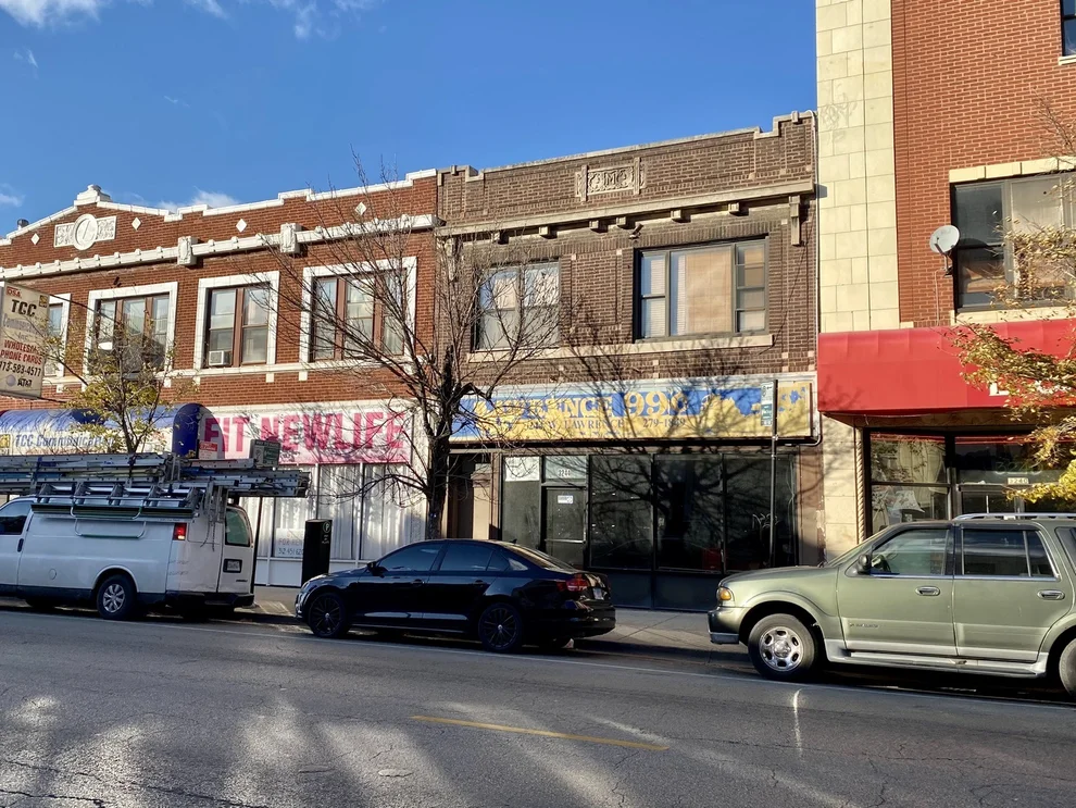 Unit for sale at 3244 W Lawrence Avenue, Chicago, IL 60625