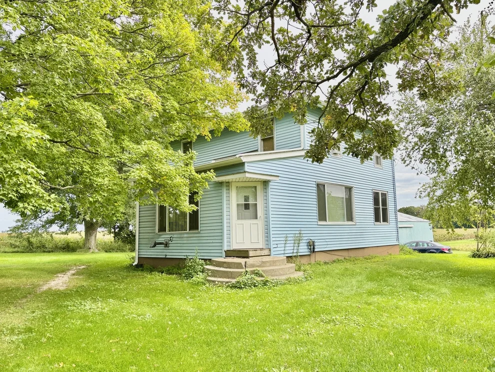 Unit for sale at 7575 Manchester Road, Capron, IL 61012